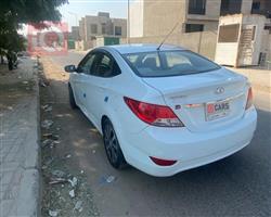 هیوندای ئەکسنت